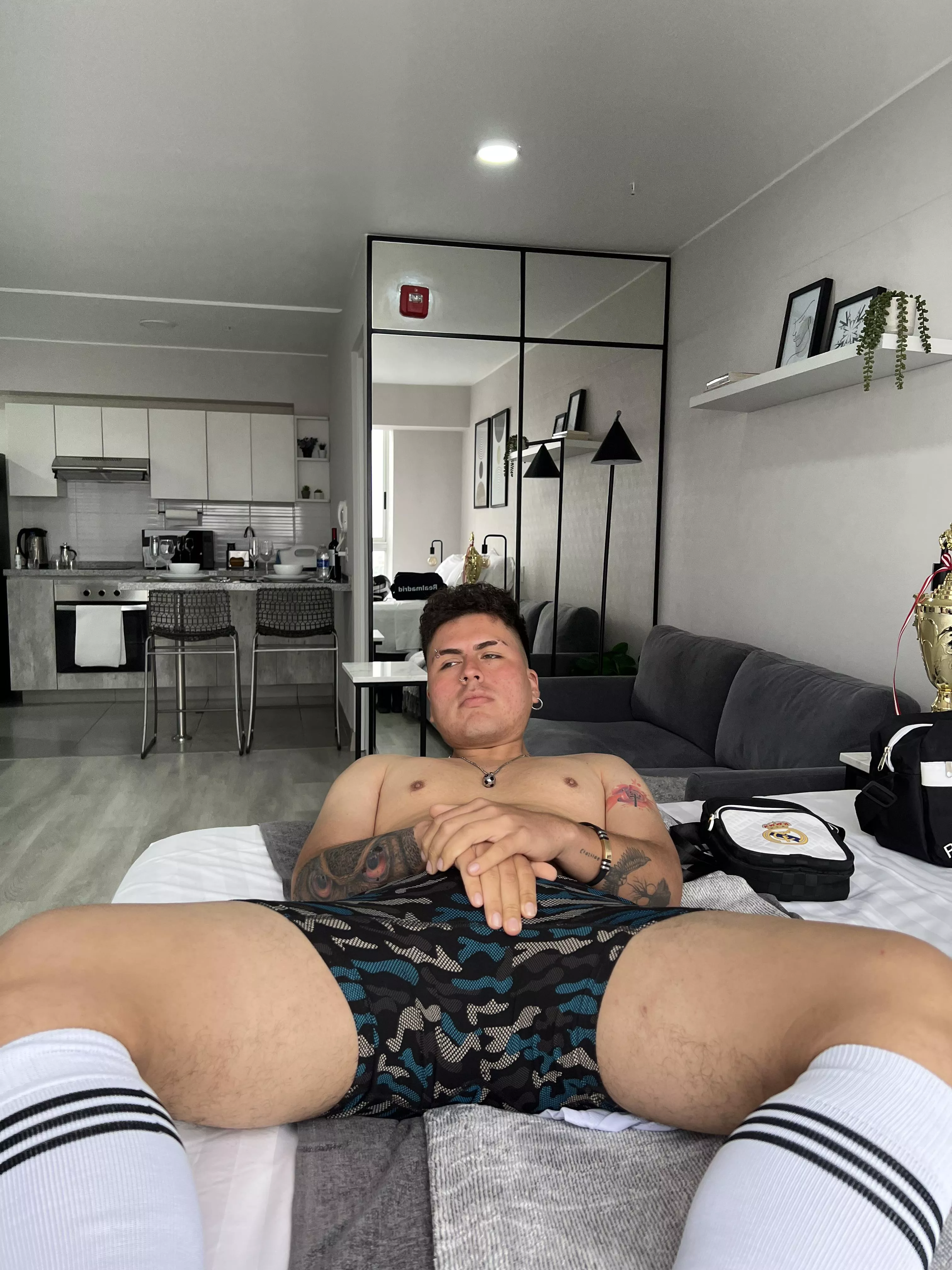 Suck my nipples posted by joanmanly