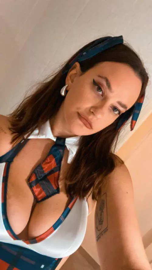 Your eyes will get lost in my tits  by w_queen