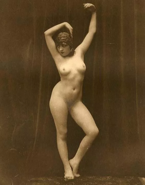 Ziegfeld girl posted by East_Side_Kink