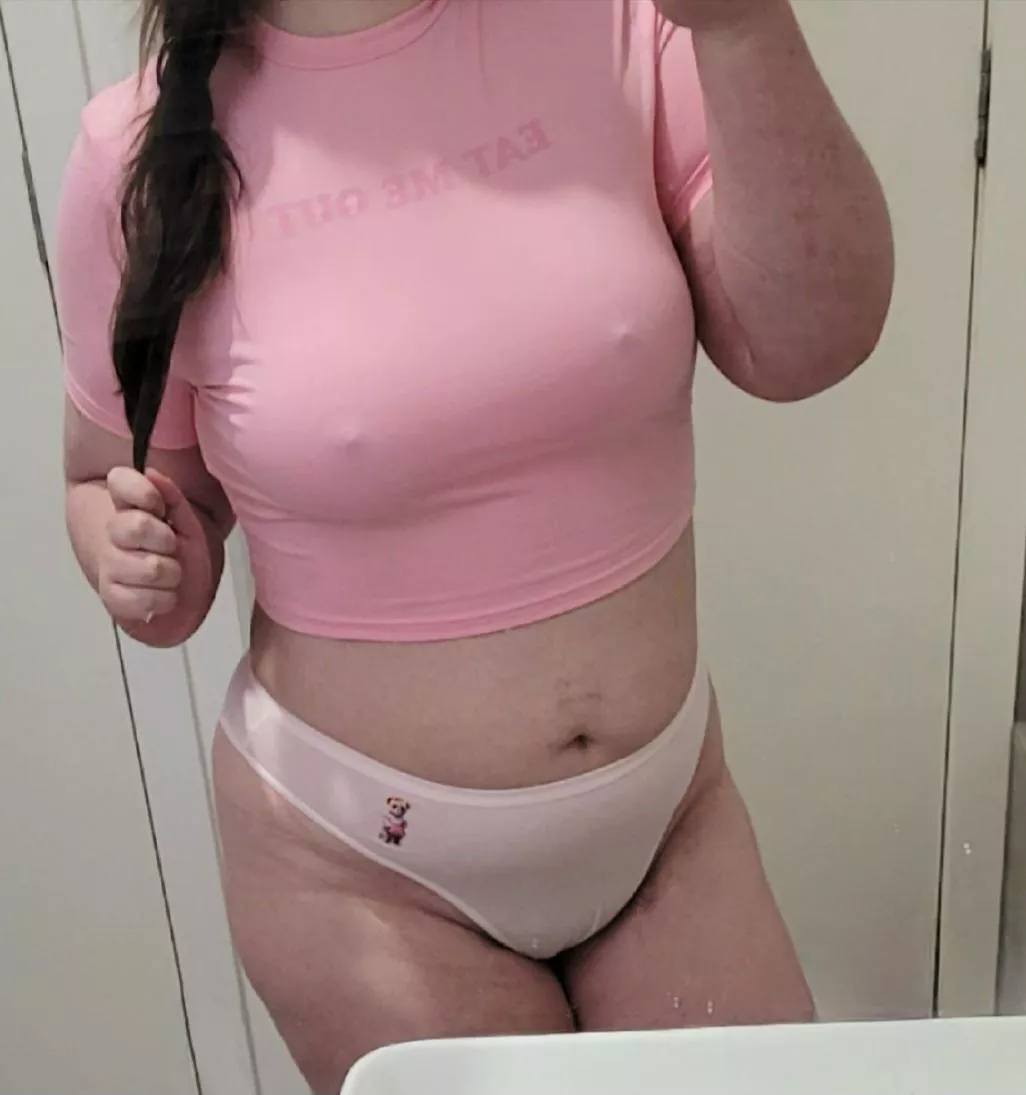 Do you think if I wore this out the right men would know what I'm for? posted by peachworth