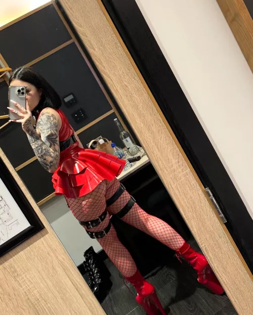 Doesn’t my ass look so good in latex by notvicii