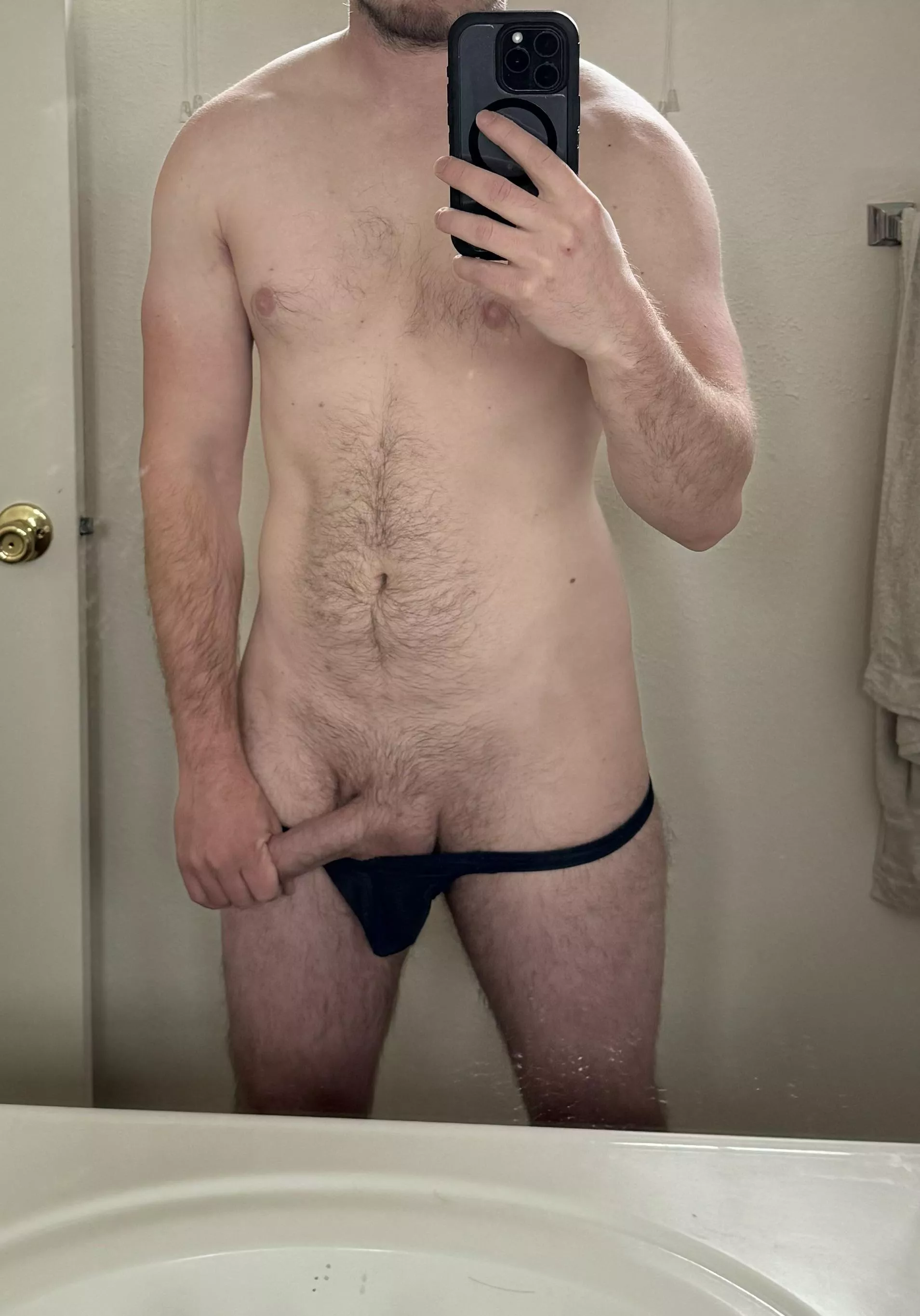 Someone give me a reason to take my hand off (33) posted by throwfaraway898989