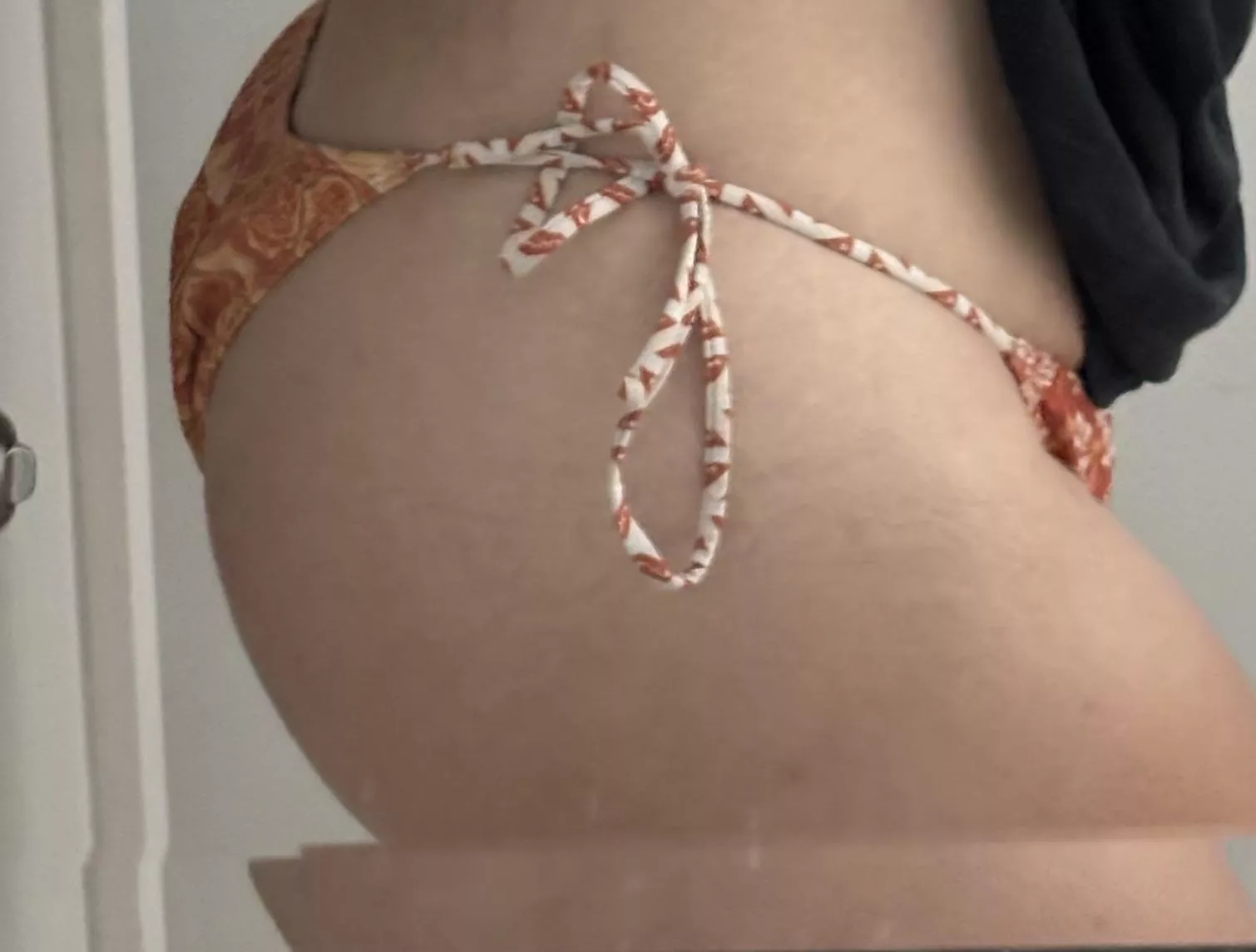 Wanna fuck an old man posted by Fun_Public_9554