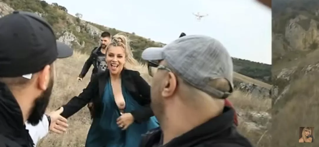 Cu o rezolutie un pic mai buna😉 by Forsaken-Advisor-605