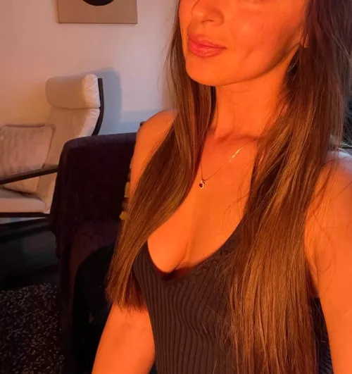 Hello! First post here! I  am Elizabeth - bra-free Lover! 99.99% of the time I am totally braless!  by TheClassyGoddess