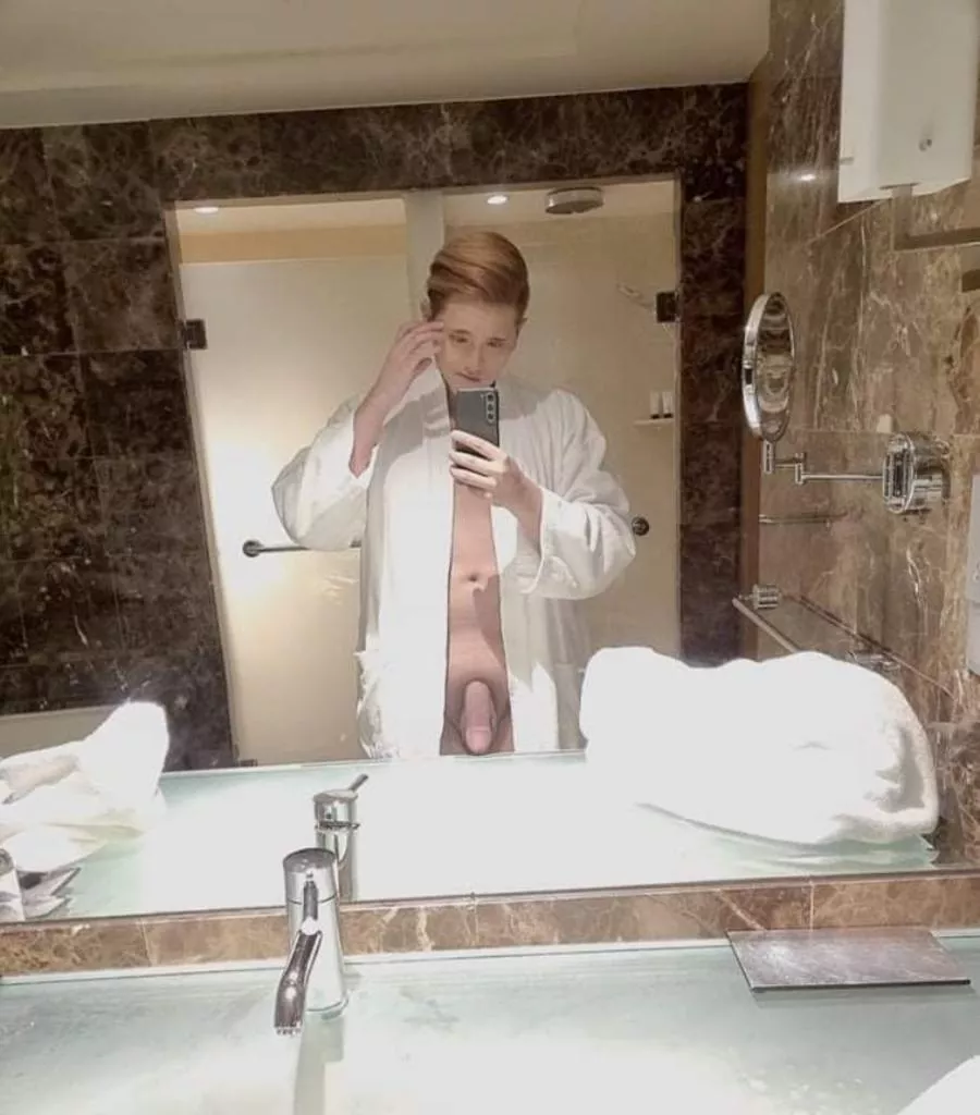 Just watch me naked, singaporean here🫣😳 posted by Resort_Sea