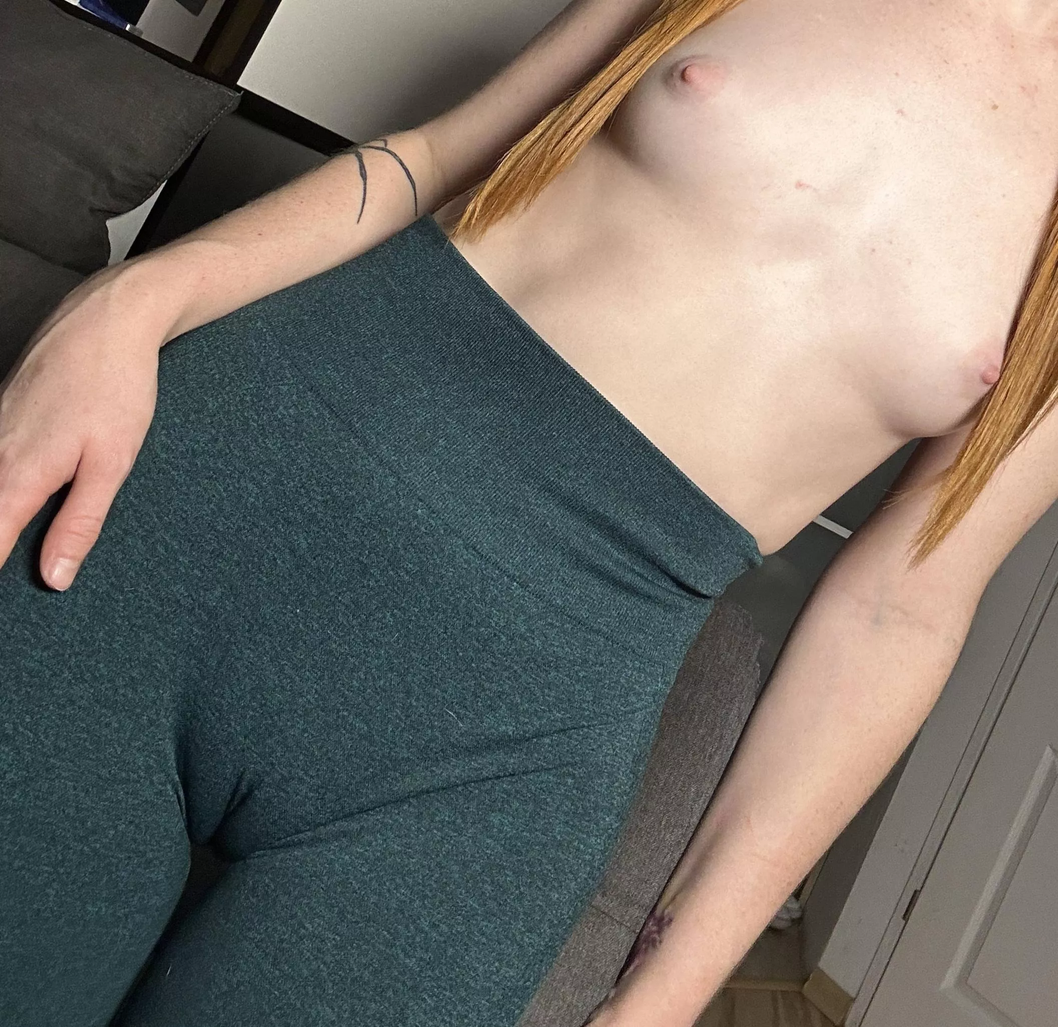 Pants are devoured by a powerful and delicious pussy posted by galactiickiss