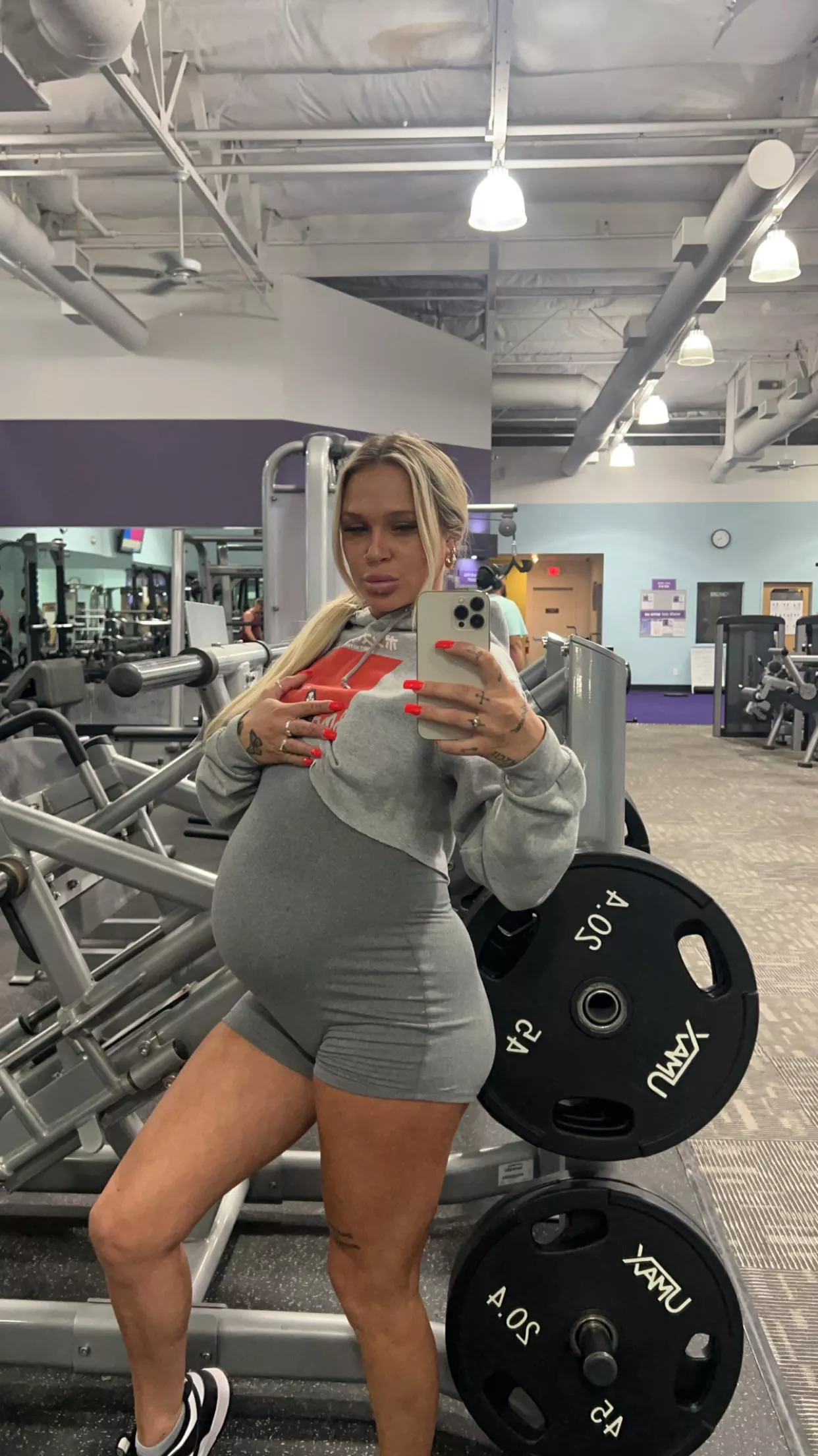to the bump to the gym posted by pregnantprincessxx