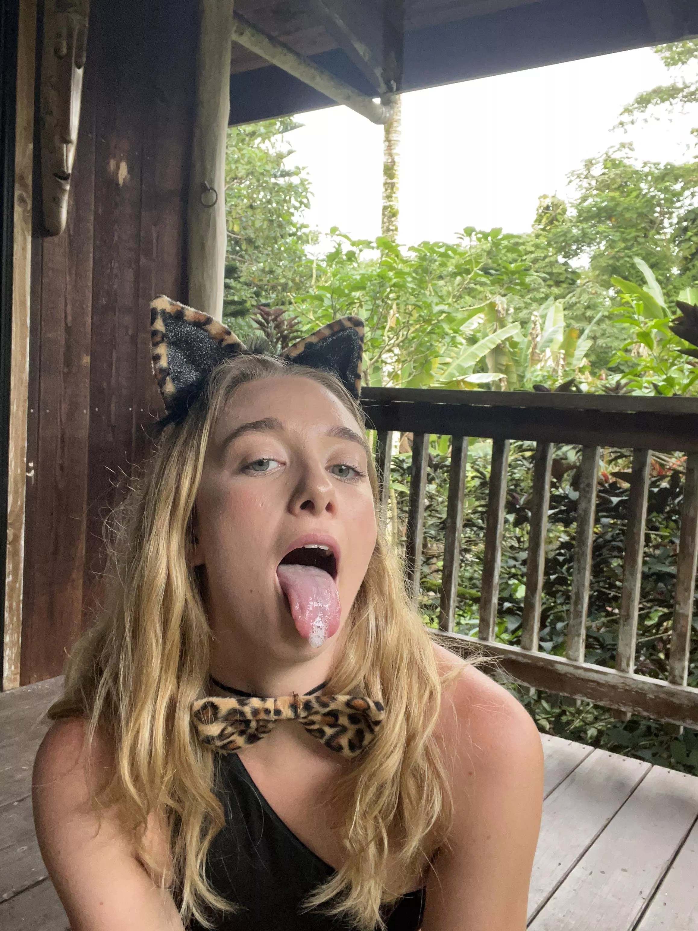 will you feed this little tiger with your c0ck posted by Hallie3Rose