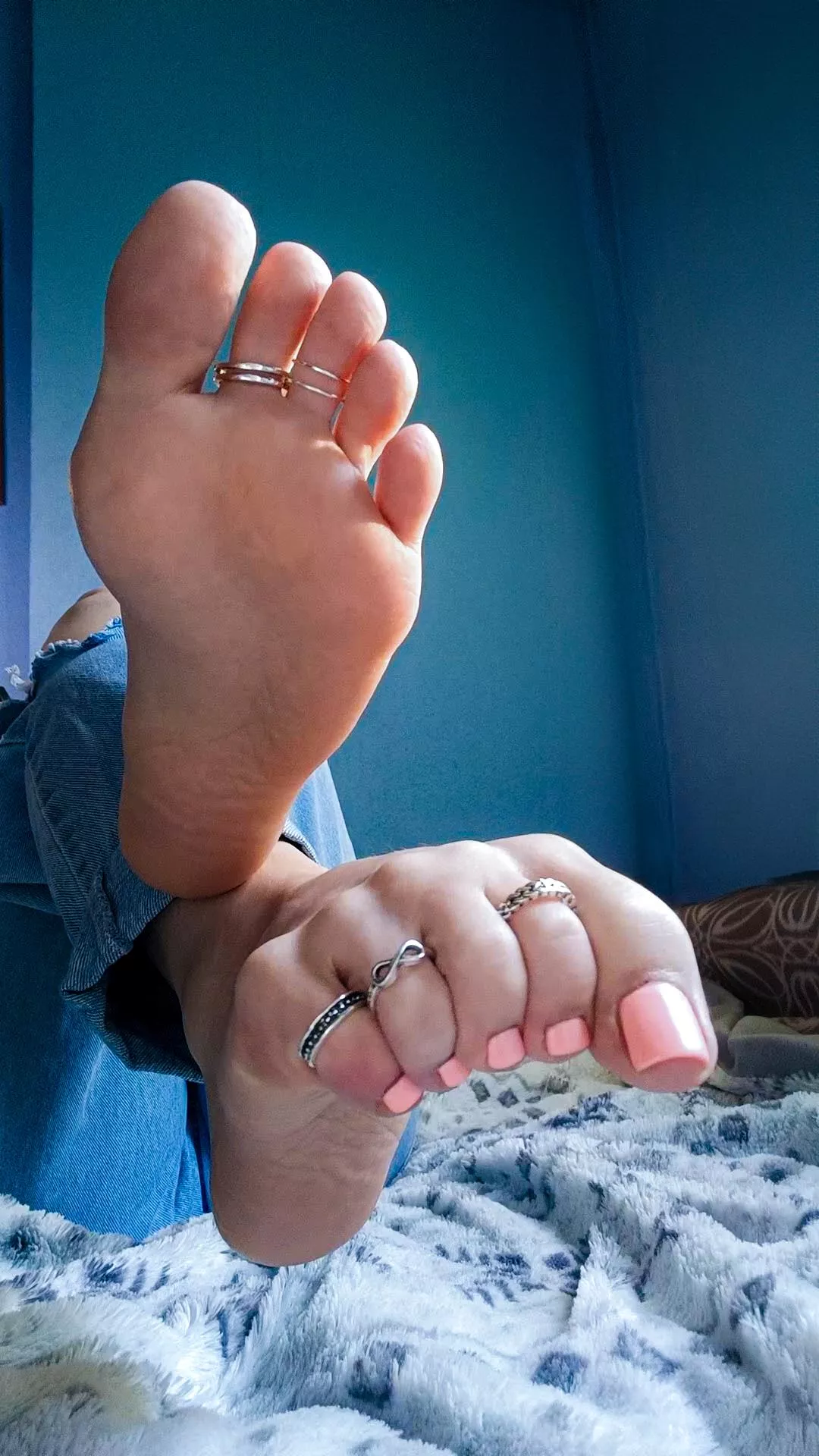 Would you be able to resist if I teased you like that in public? posted by only-avery