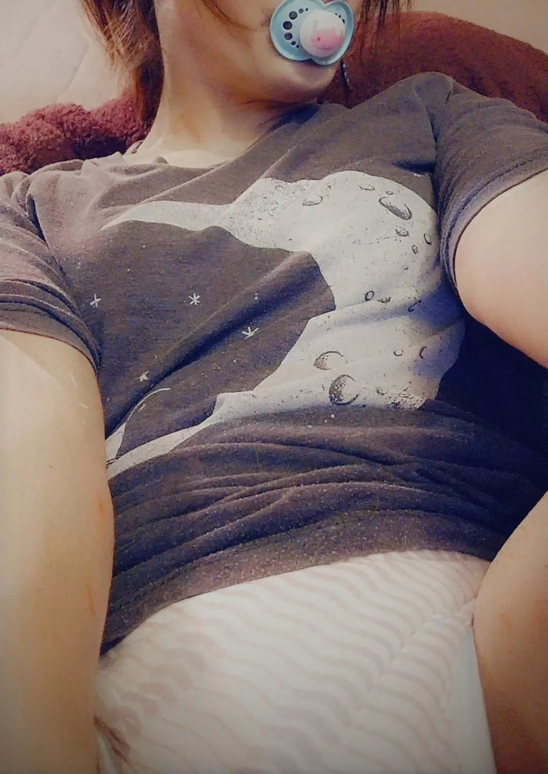 First time trying pacifier posted by KittyPuddlez