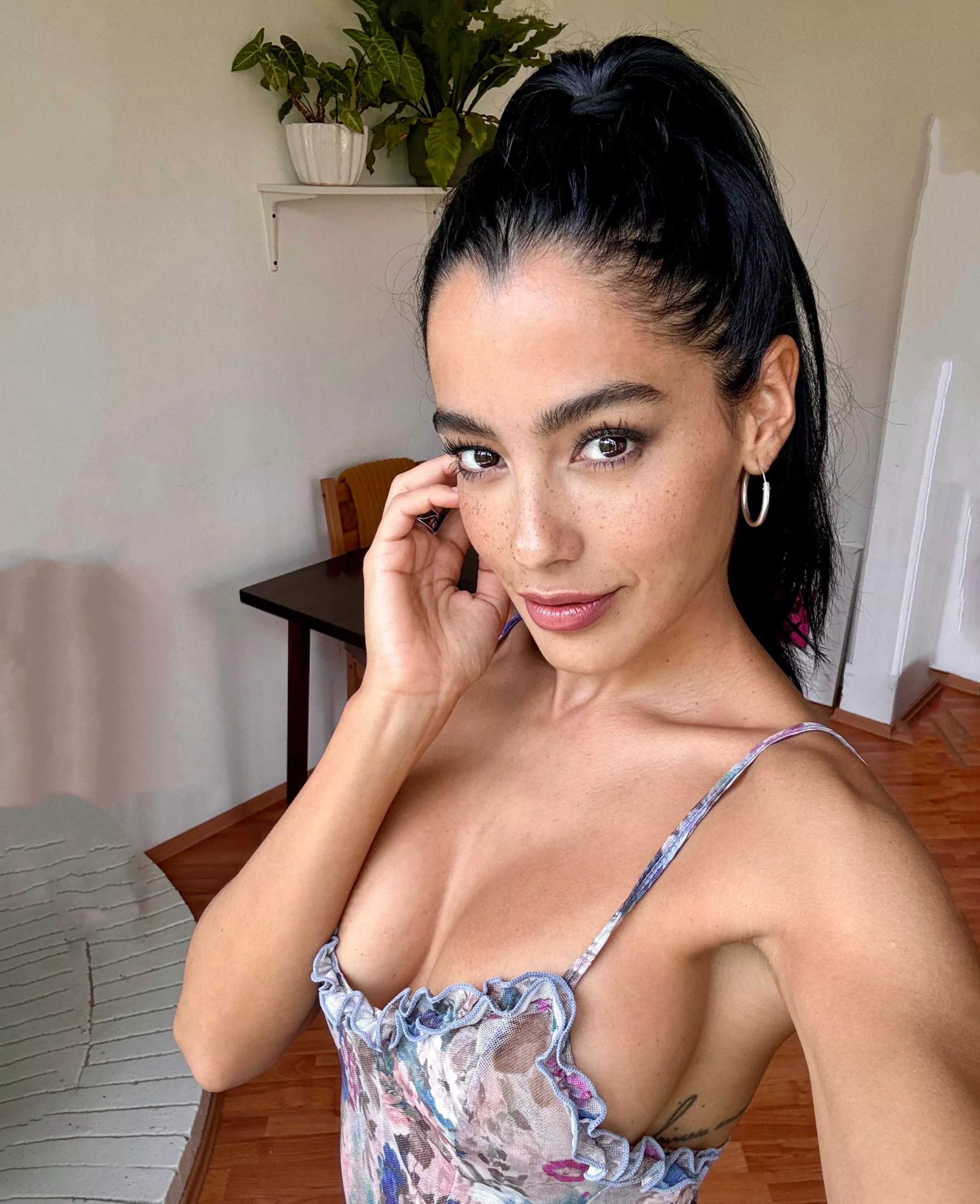 I love to be your snack posted by SweetAshXO