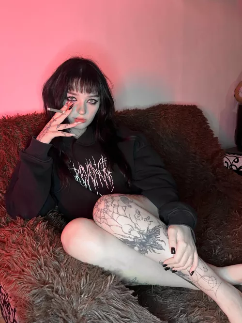 what kind of cigarettes do you like to smoke?  by waifuhatesyou