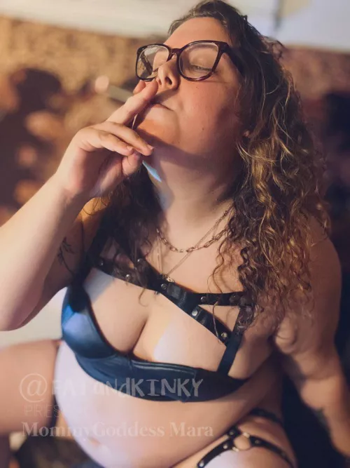 I love smoking away your money  by Fatandkink