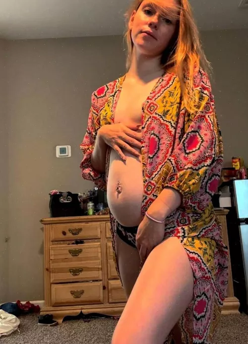 I’m ready for someone who can make me cry out all night?💃💋 by Livid-Garage1767