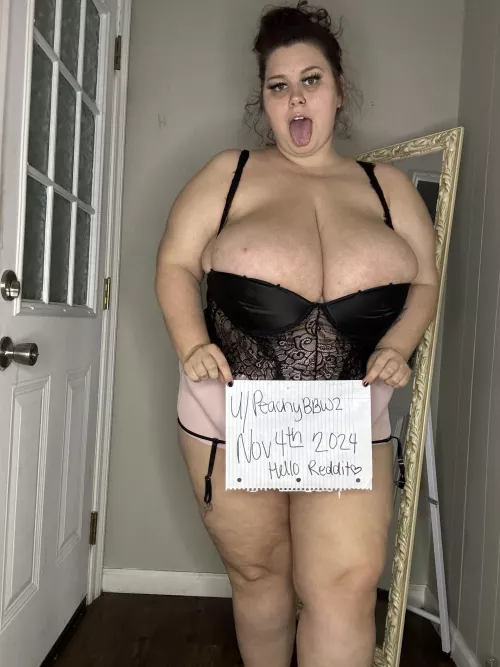 Sexy bbw here by PeachyBBW2