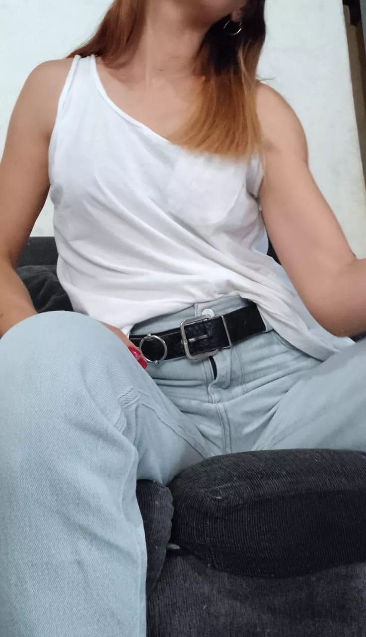 Would you pay me to take off my clothes one by one? posted by argentina_27