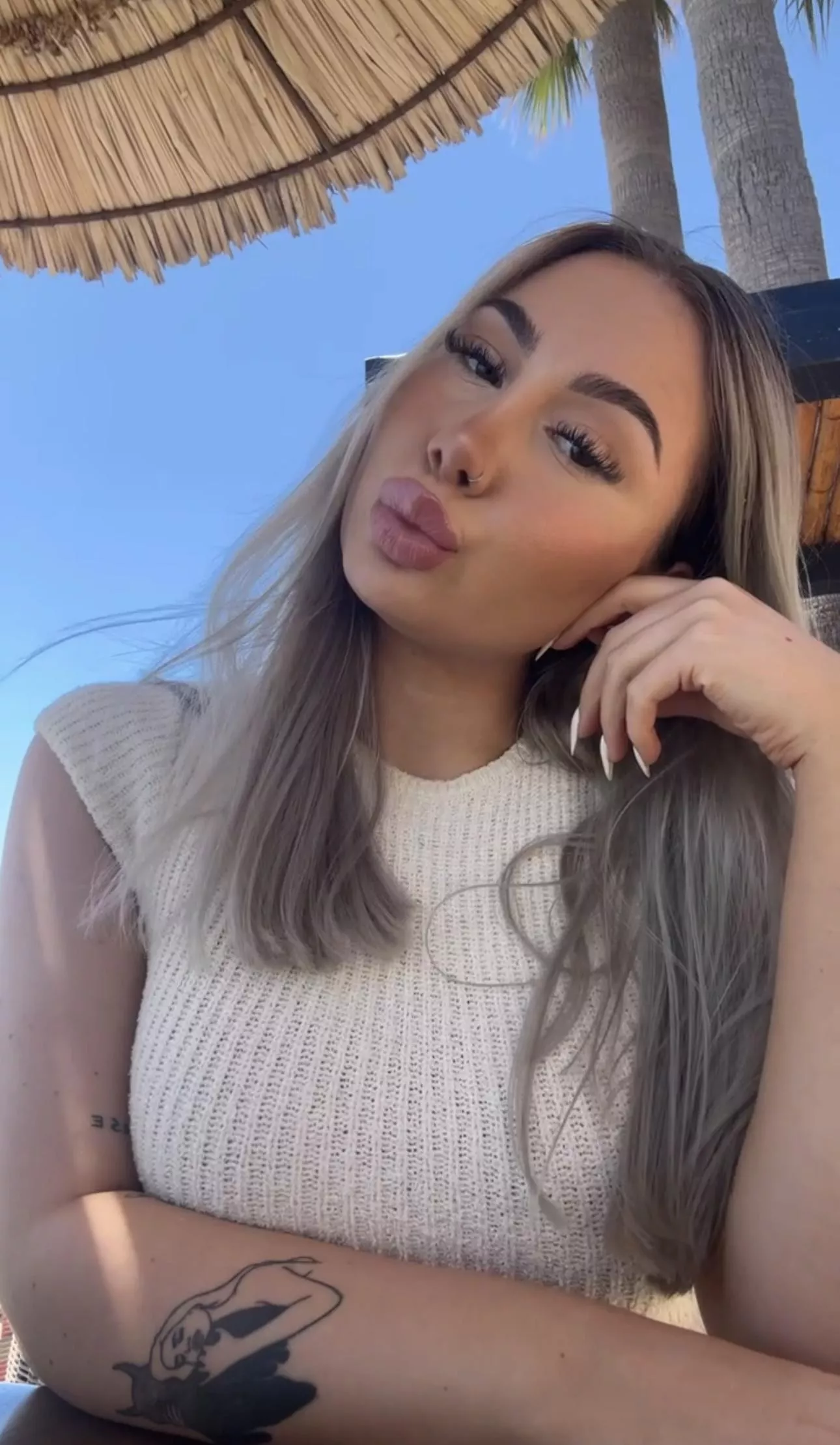 Just feeling myself! posted by inyourwetdreamz