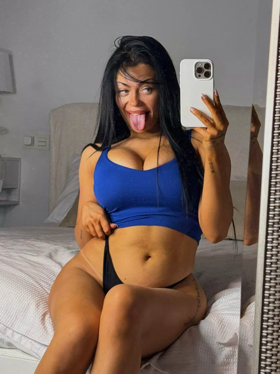 What would you do if you bumped into me posted by CurvvvyLips