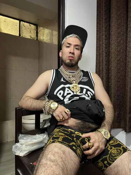 This bulge is ready for action by ronaldocutemessi