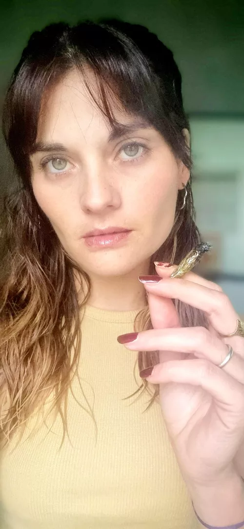 will you buy me a cigarette? by argentina_27