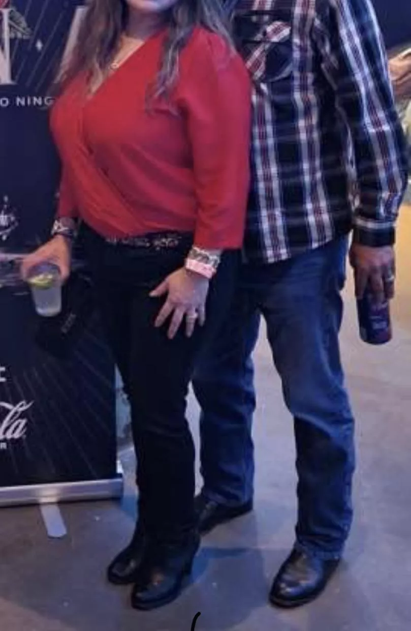 [49M/50F][Downtown][MF4M].  Houston Bound?? posted by FinancialSwimmer4681