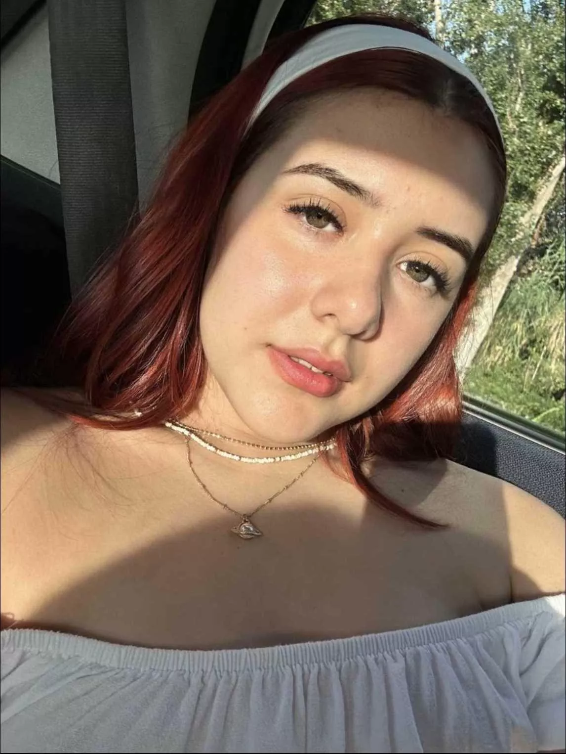 Hi there! 🤗 posted by Bunnyboo_xo