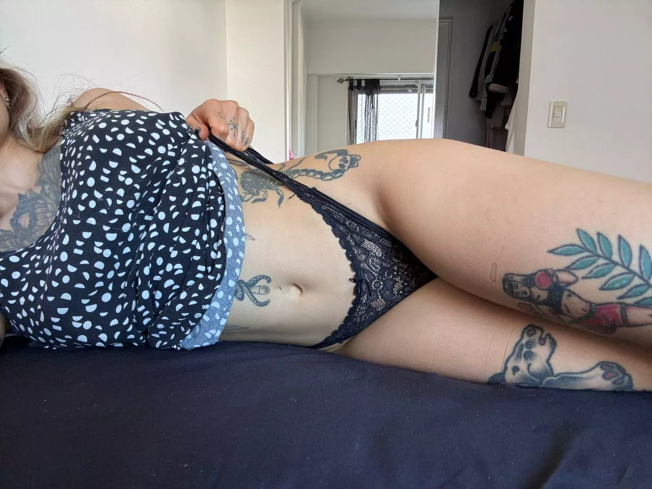 i like having my navel licked  posted by SweetMirthful