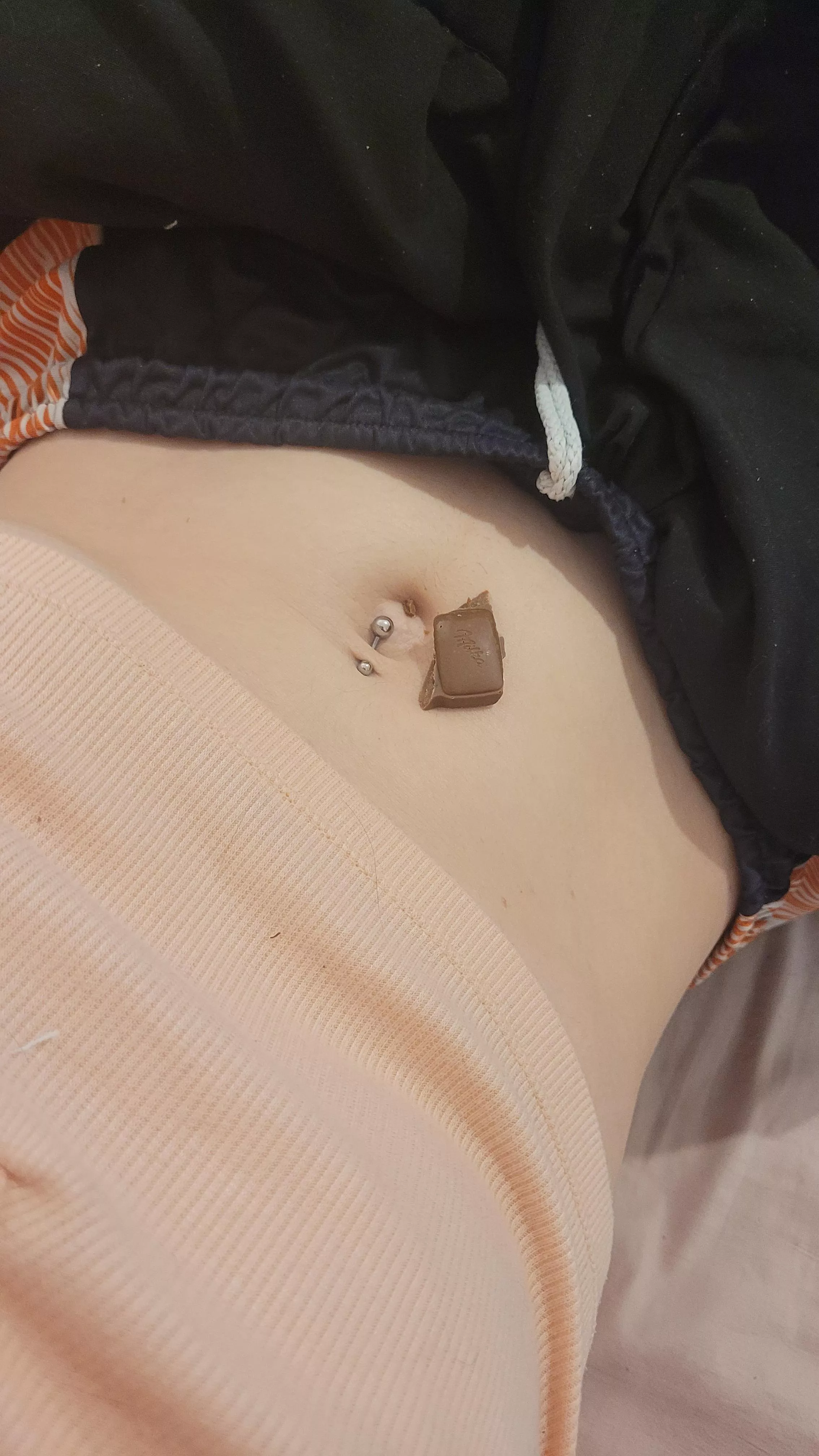 I think you couldn't resist this view without being tempted.  posted by Lulitabunny