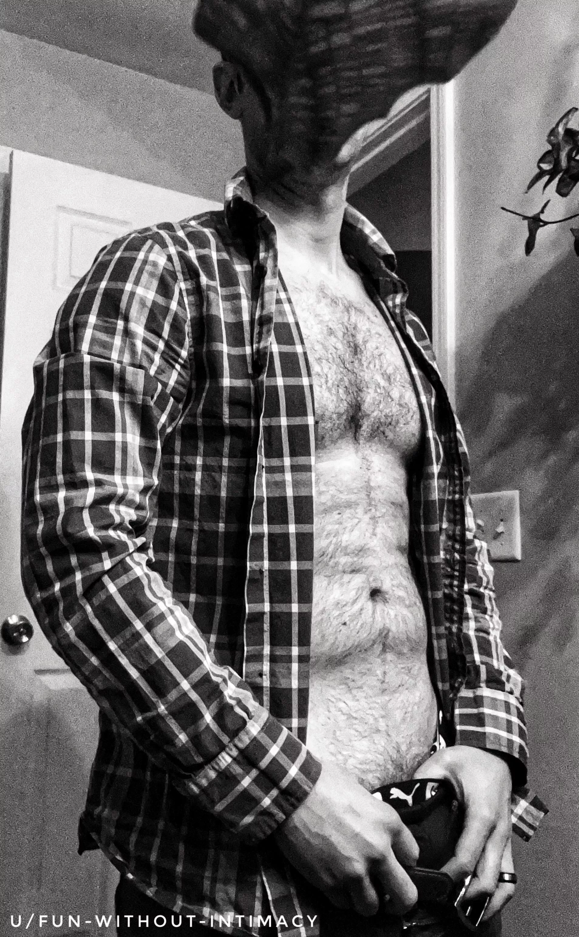 It’s a stereotype that men who work in IT wear flannel during the winter months. 🤷‍♂️ posted by Fun-Without-Intimacy