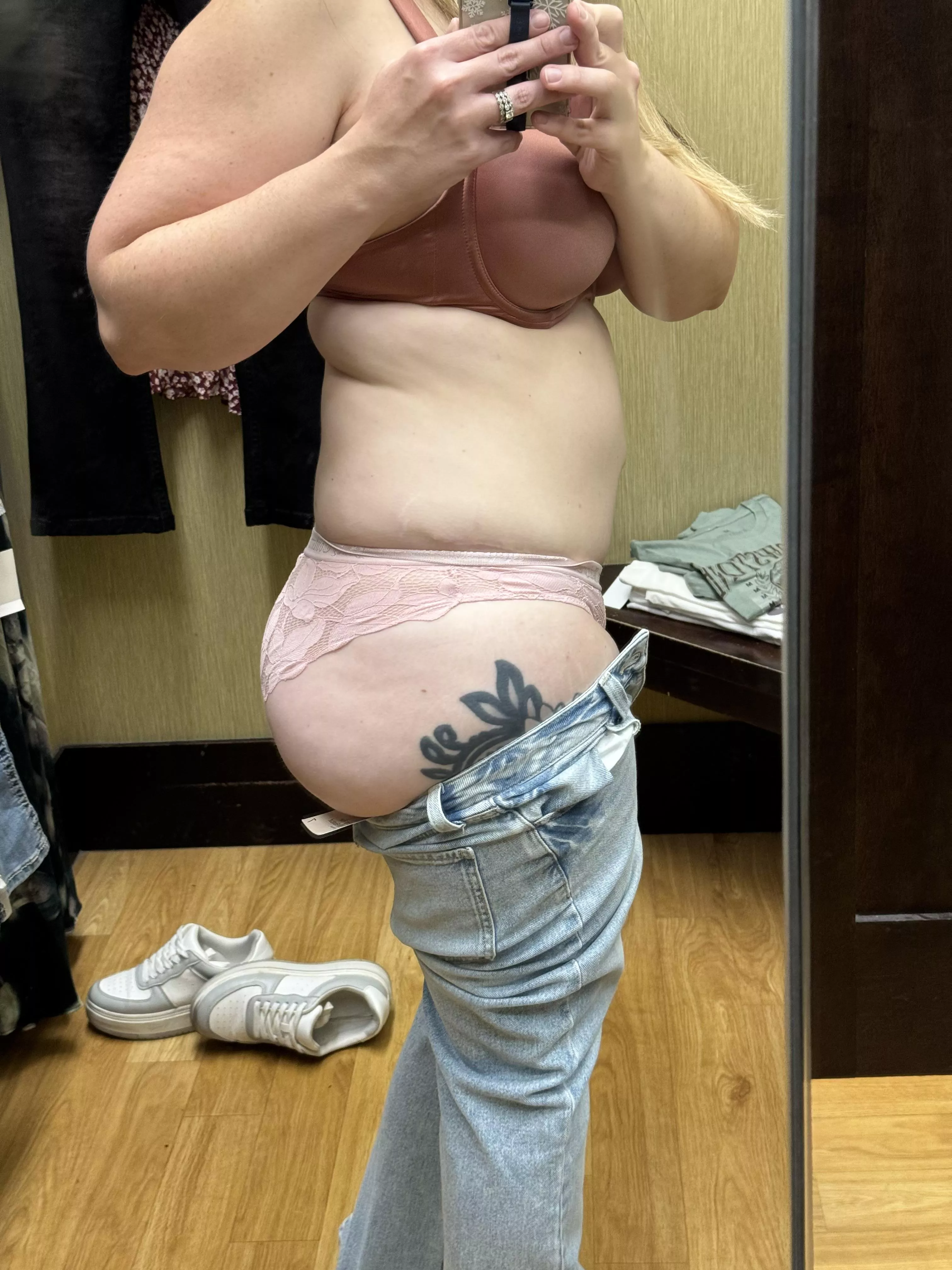 Lace I think yes. What about you posted by Karaskies