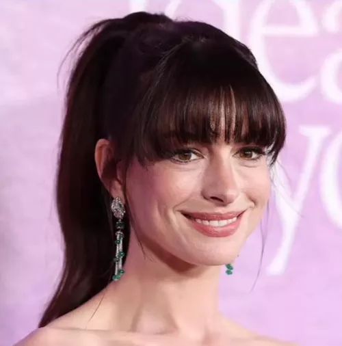 Anne hathaway ponytail by secretosecretus