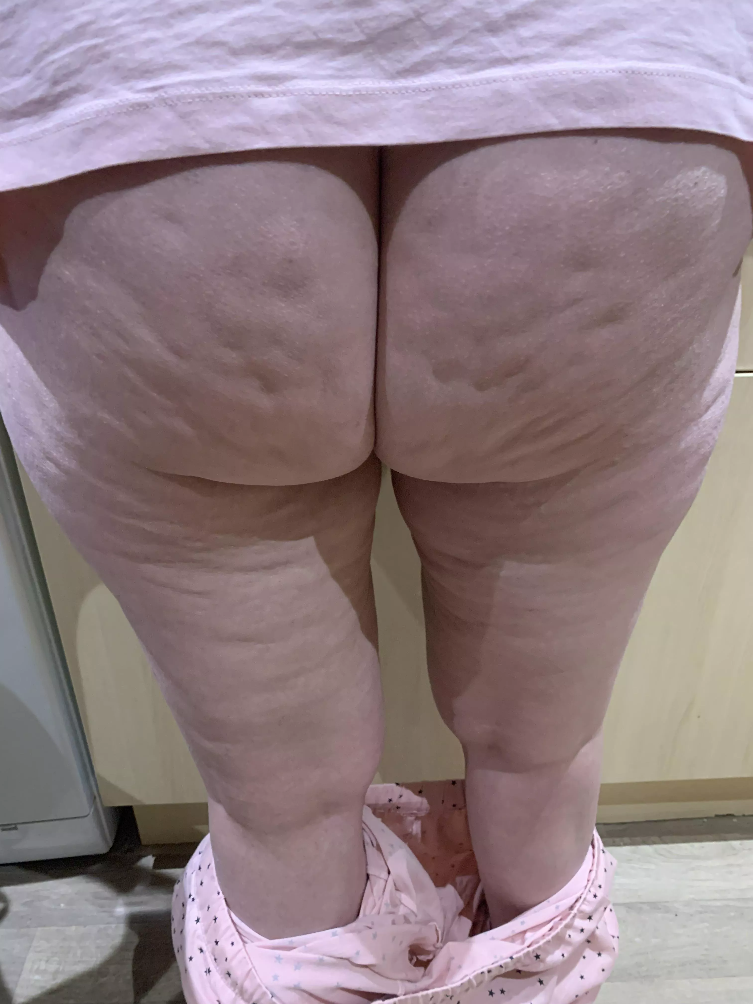 Chubby ass posted by Wandering-mynds