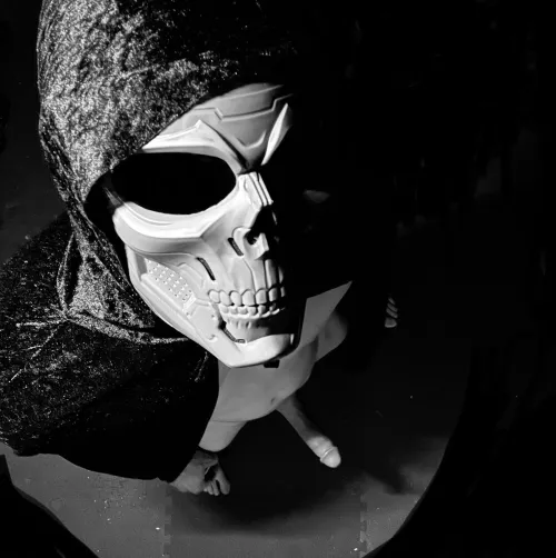 Creeping Death by TheNewFree_Me