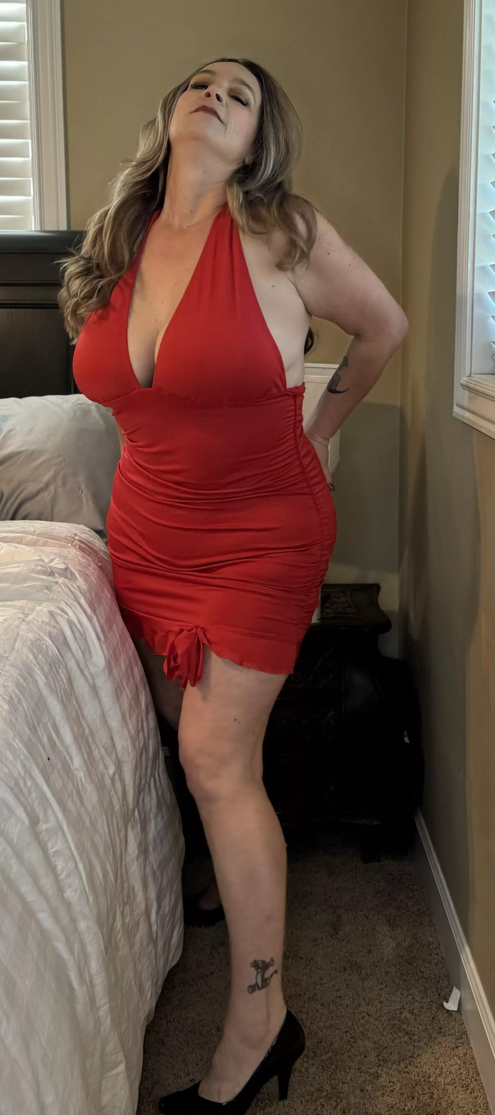 Curvy milf 47 posted by Stacy_Undercover