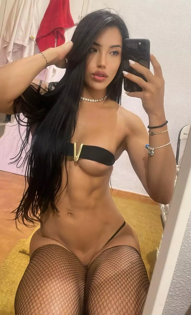 I'll probably get ignored as always, but hi posted by FitnessJoaTrans