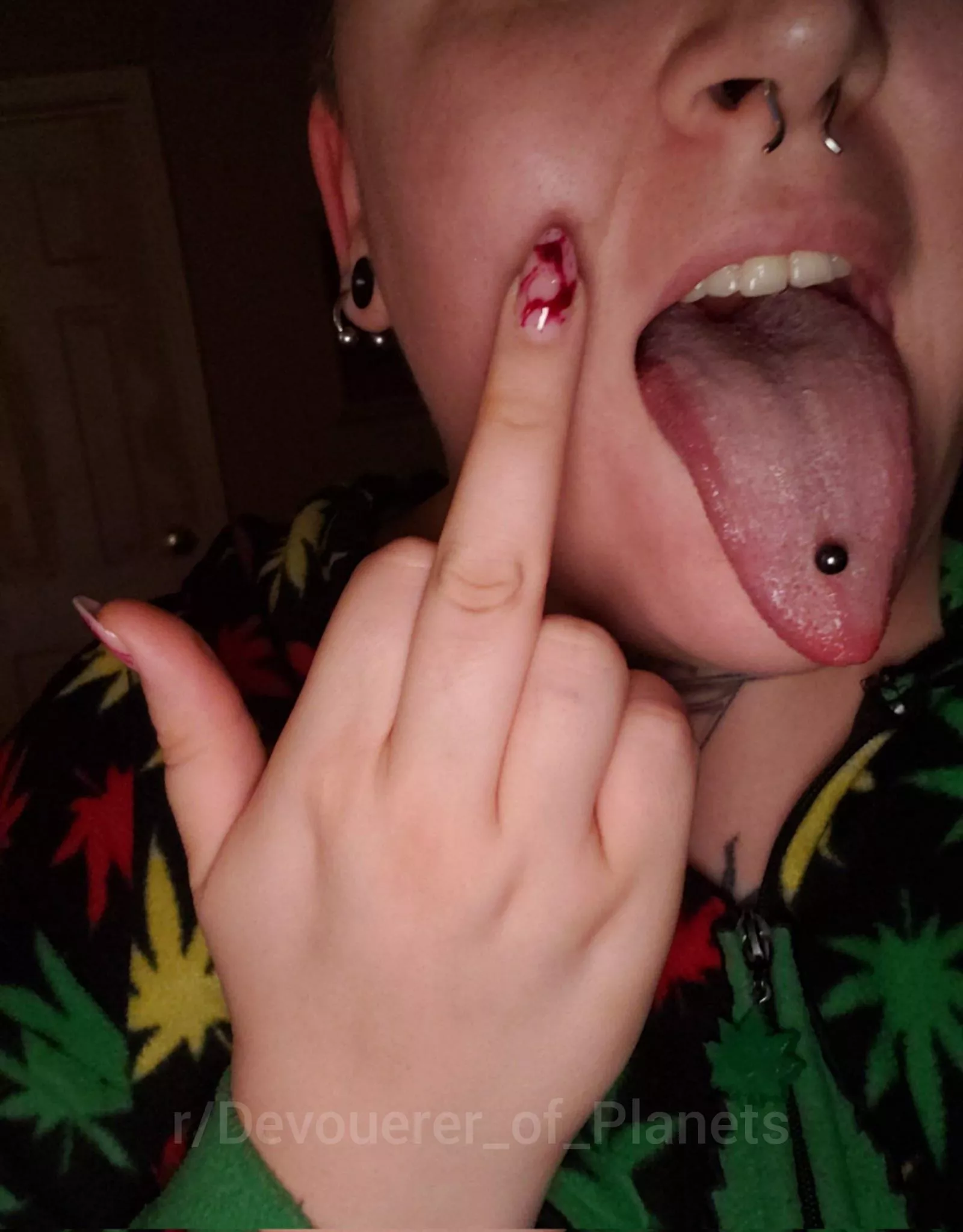 Long Tongue New Nails💖 posted by Devouerer_Of_Planets