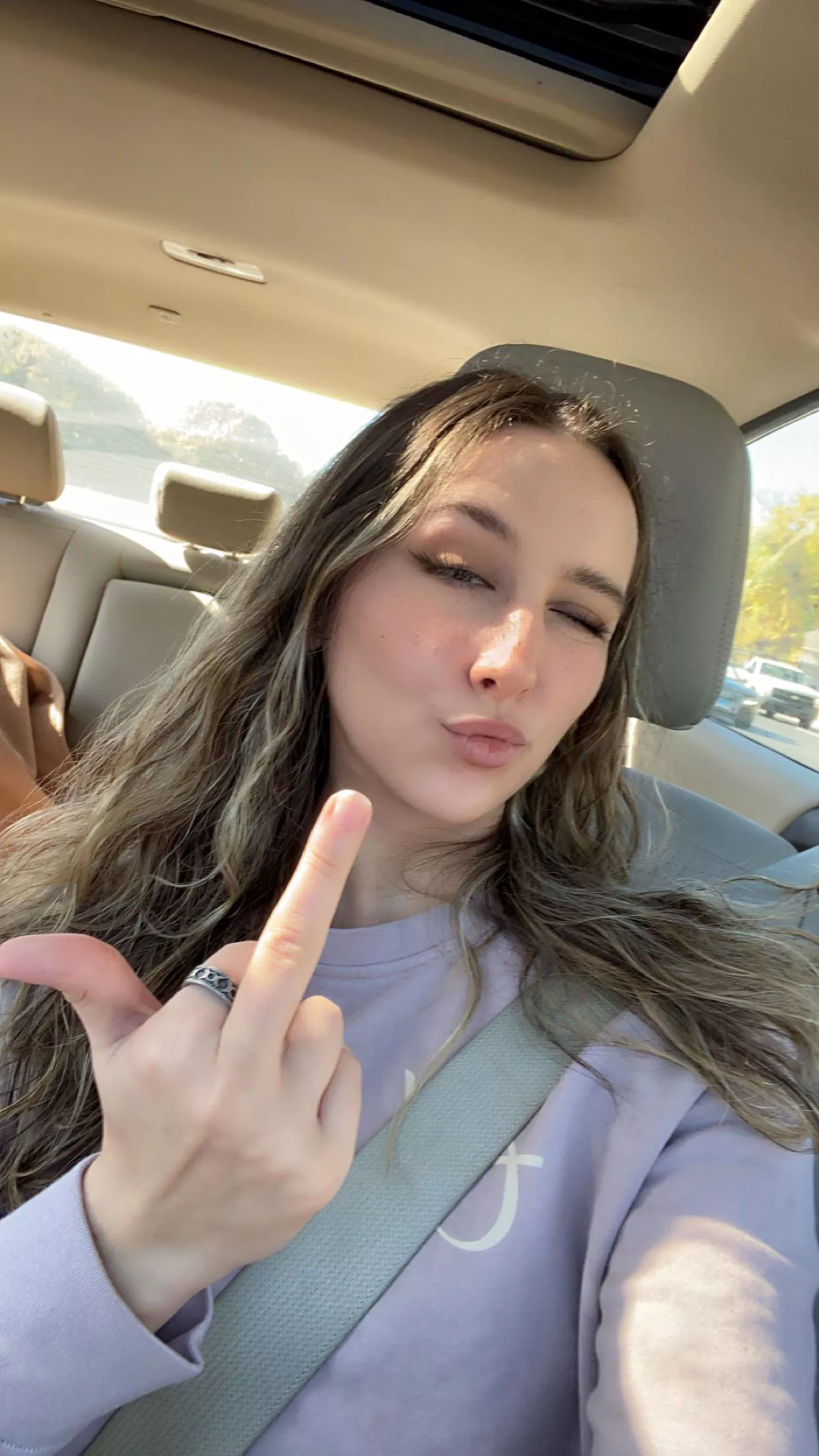 The finger is all you deserve from me, the bottom of the barrel 🤣 posted by txnyprxncxss