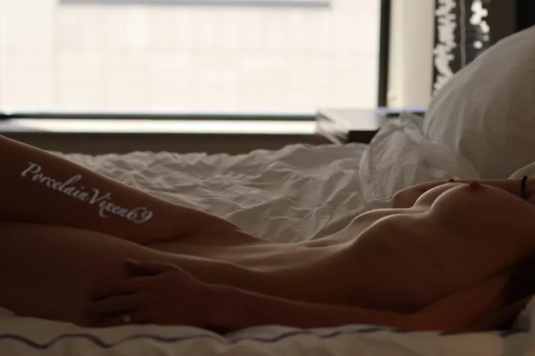 These ribs are ready for nibbles 🤤  by PorcelainVixen69