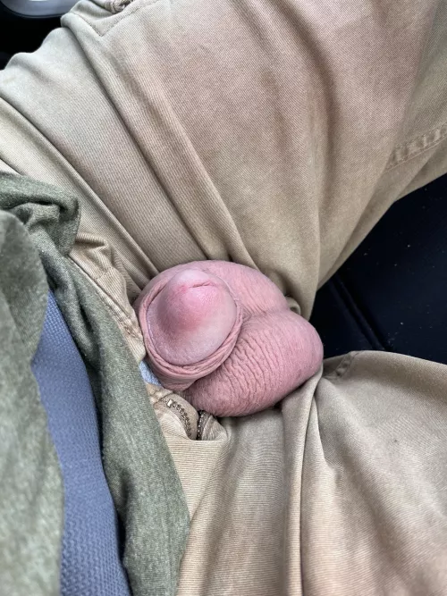 Who likes sucking small dick? by Powerful_Project195