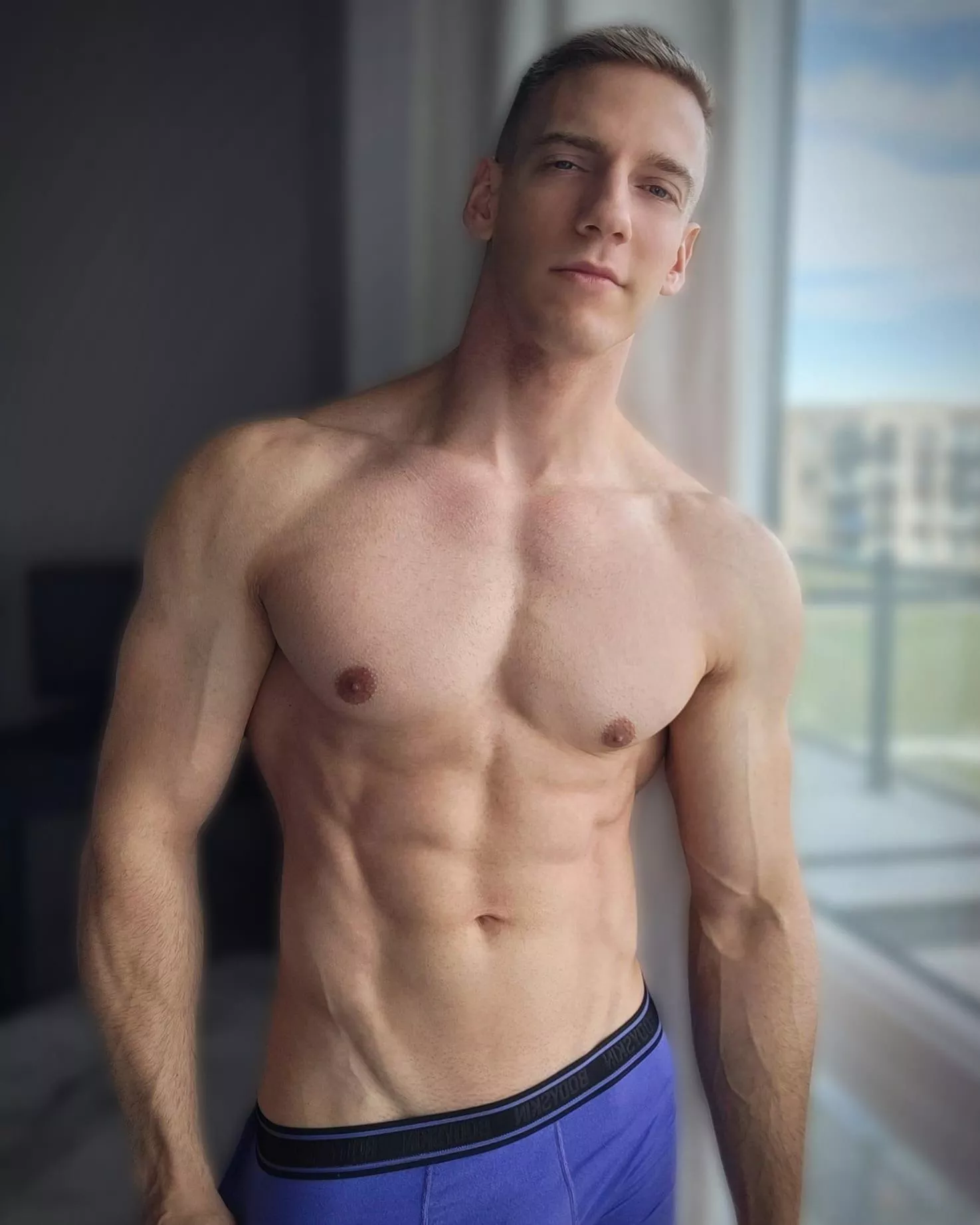 Would you worship Daddy's muscles 💪🏼😏..? posted by John_fitness91