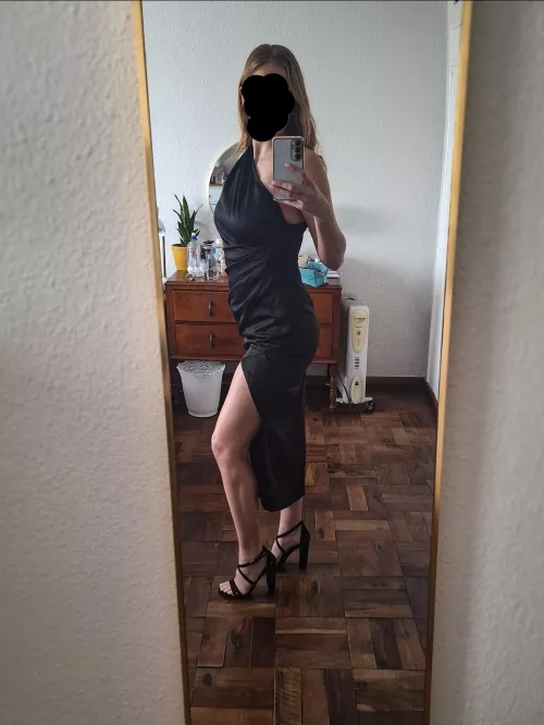 Evening out 🥰 by azizm3