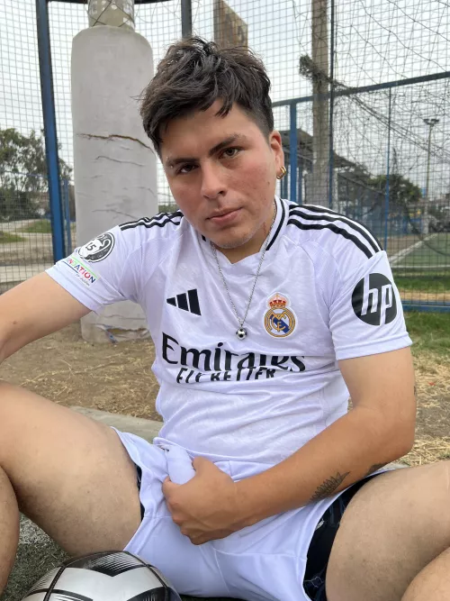 This bulge is swollen would you like to taste it? by joanmanly