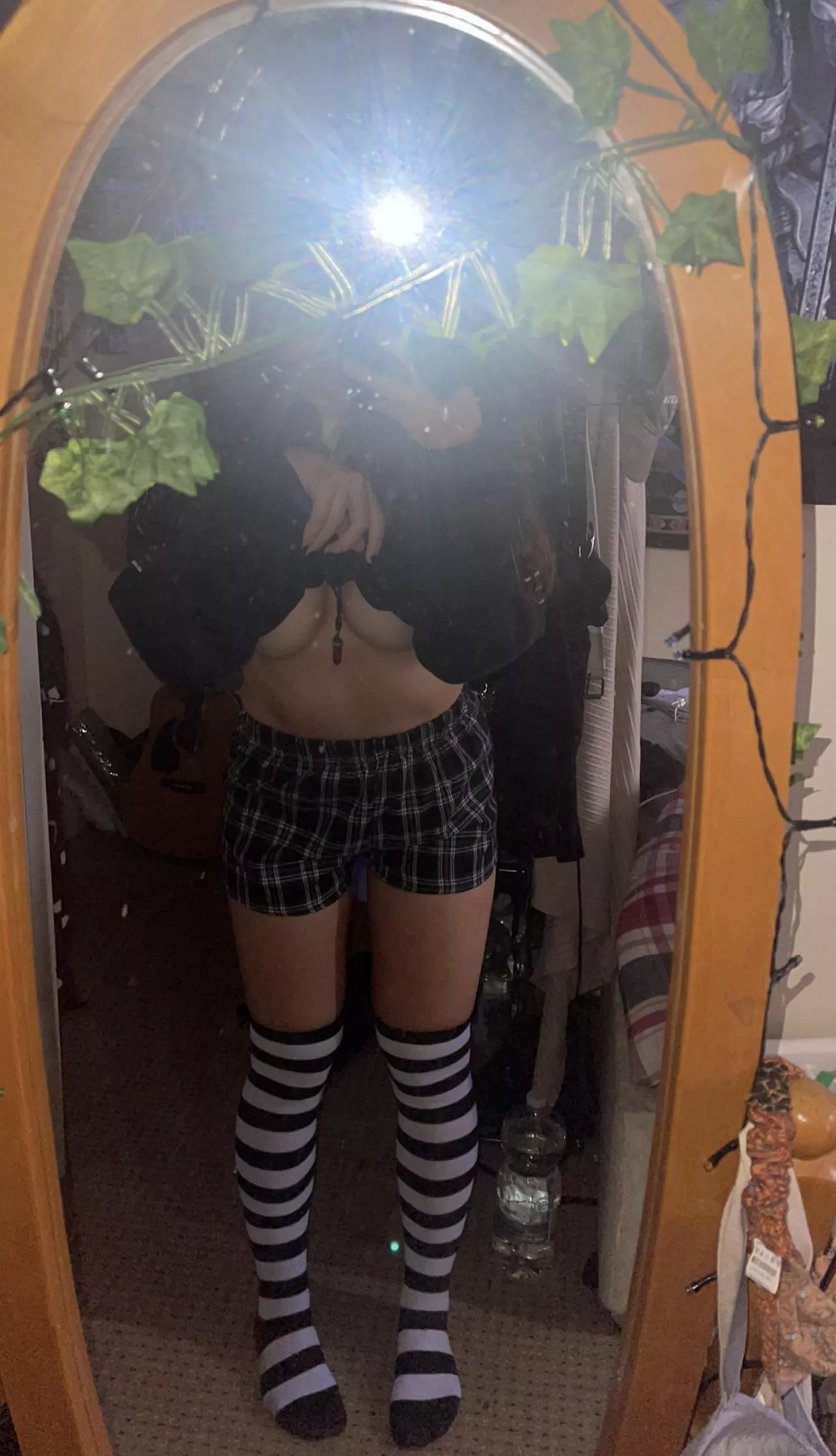 Am I a good little young daughter my older pervy daddy 🥺  posted by violetstarzz