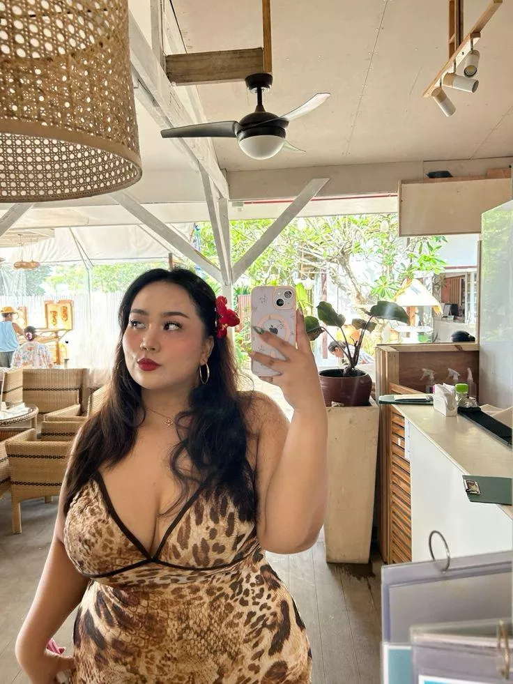 Avail my content and channel lifetime access  posted by Tasha0997289