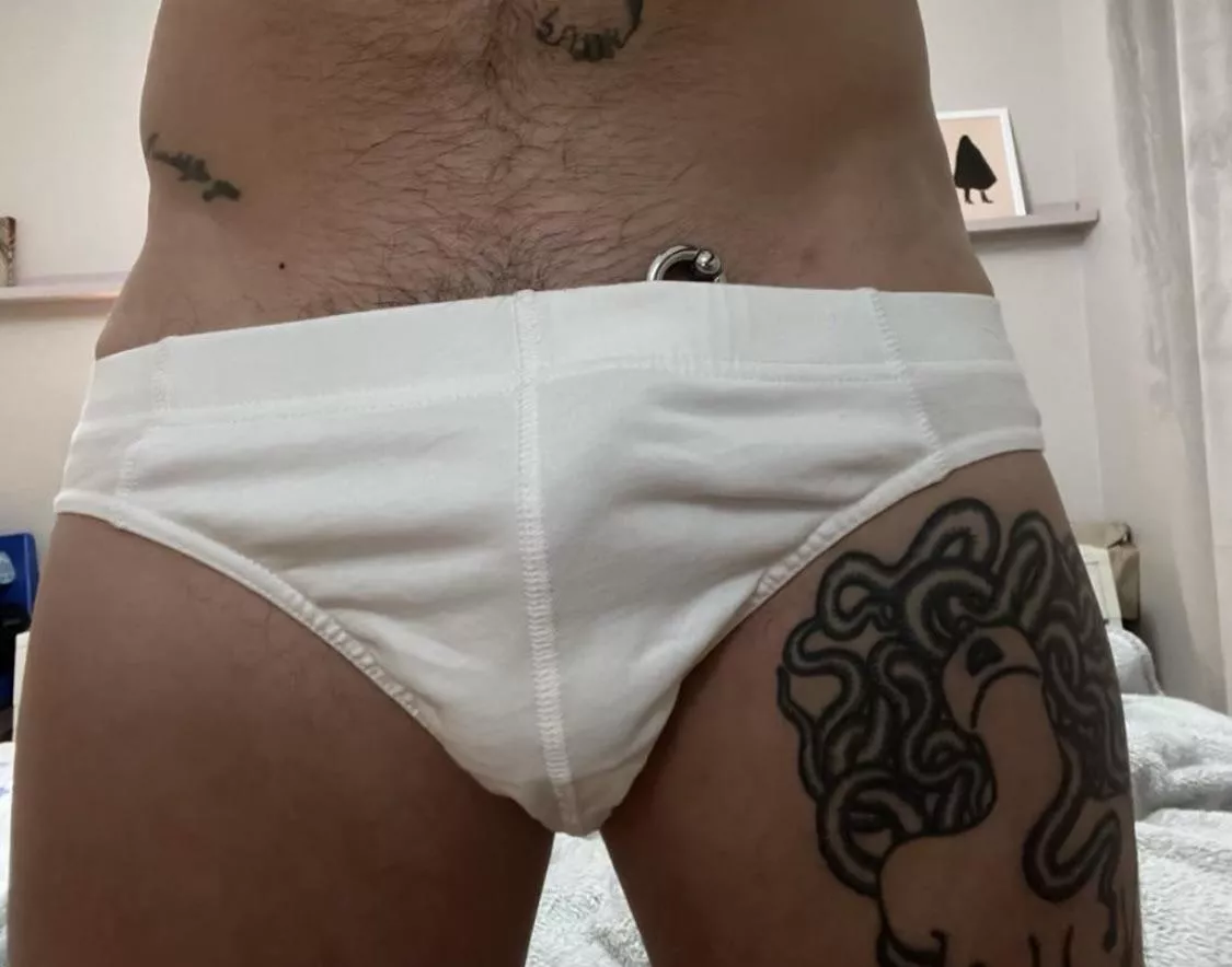 Hi ;) posted by marrkf123