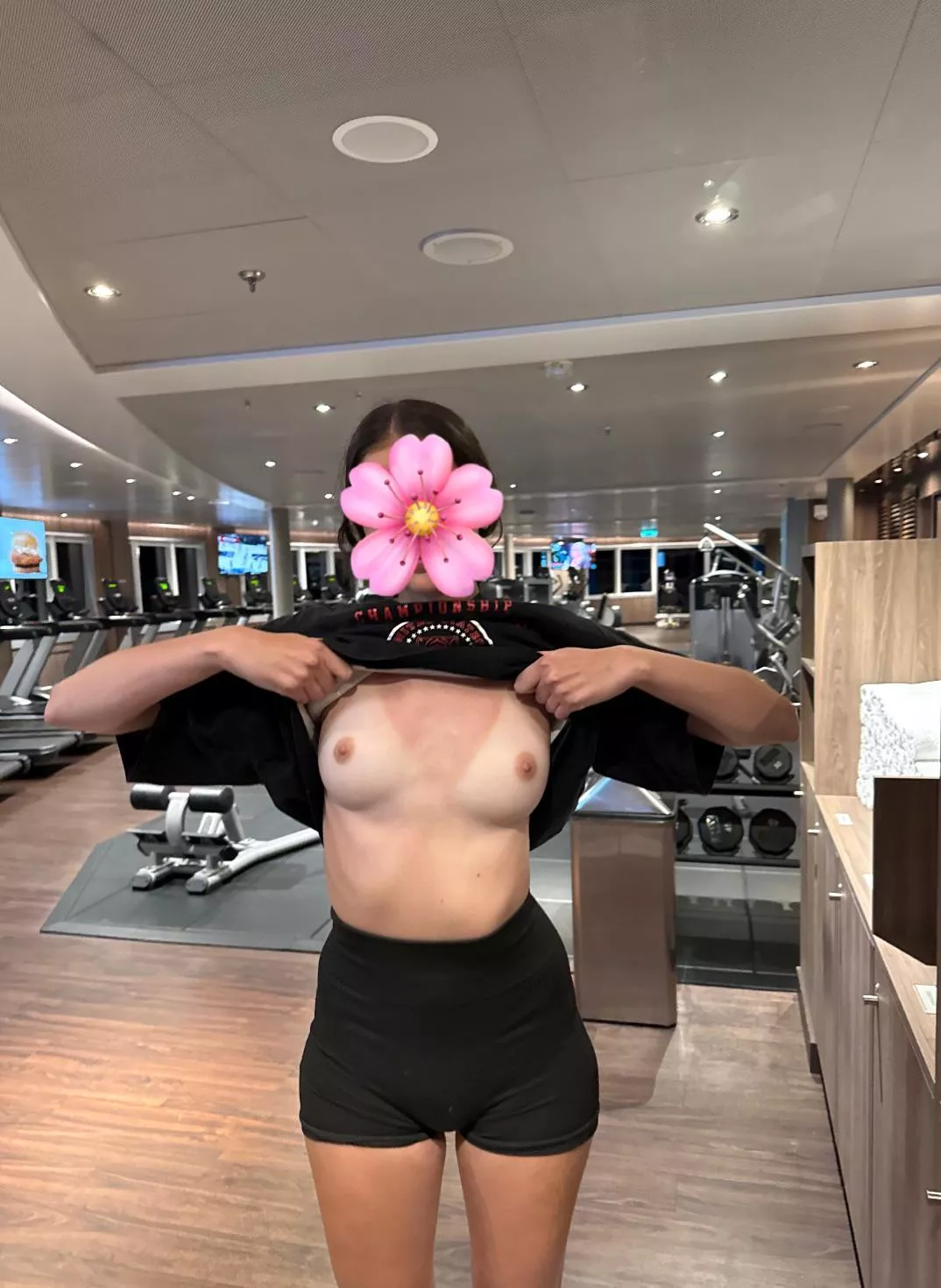 Something else is pink like this flower posted by RoryRosee