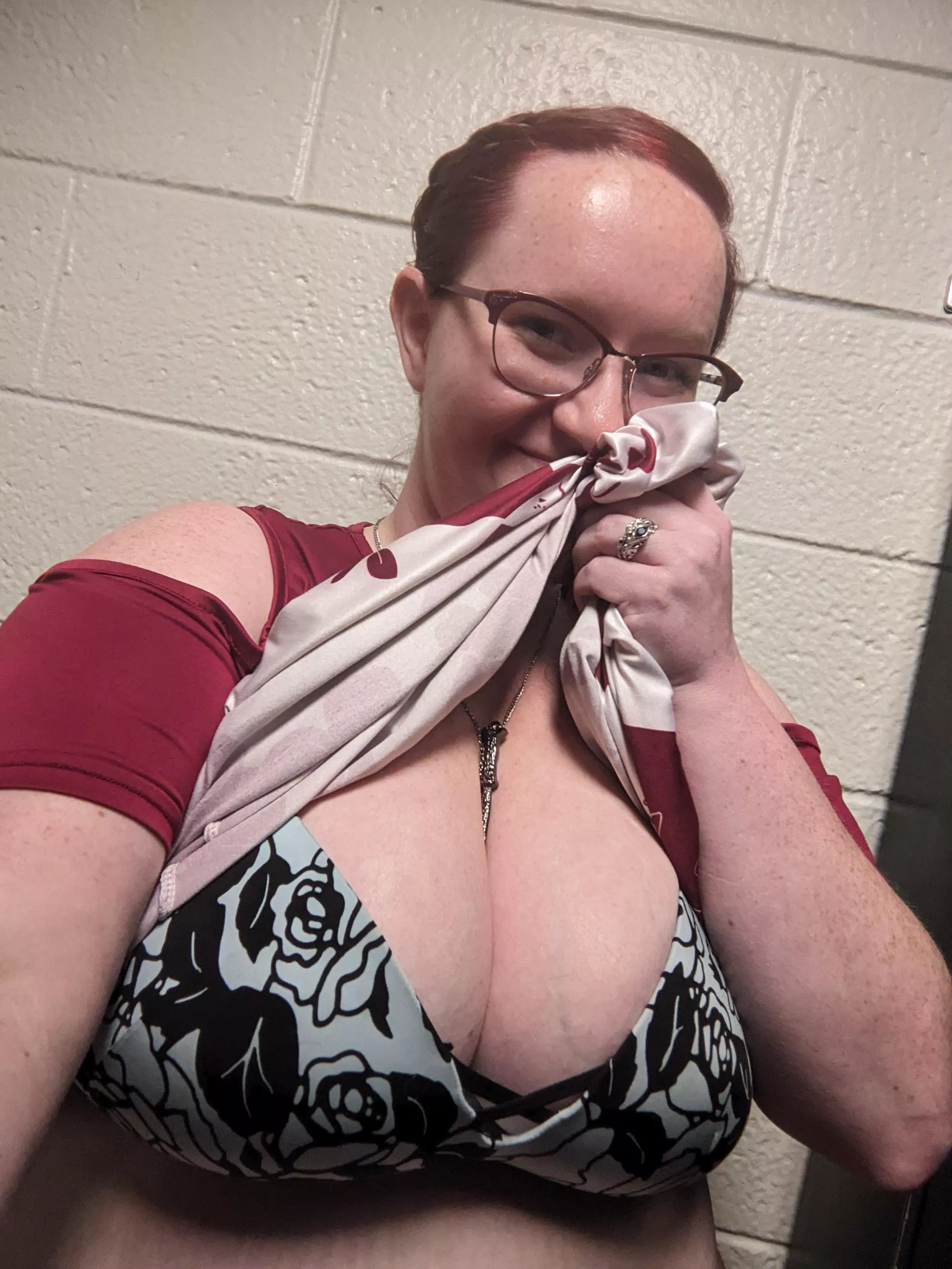 My wand disappears in my boobs! 😮 posted by EmberAndTerian