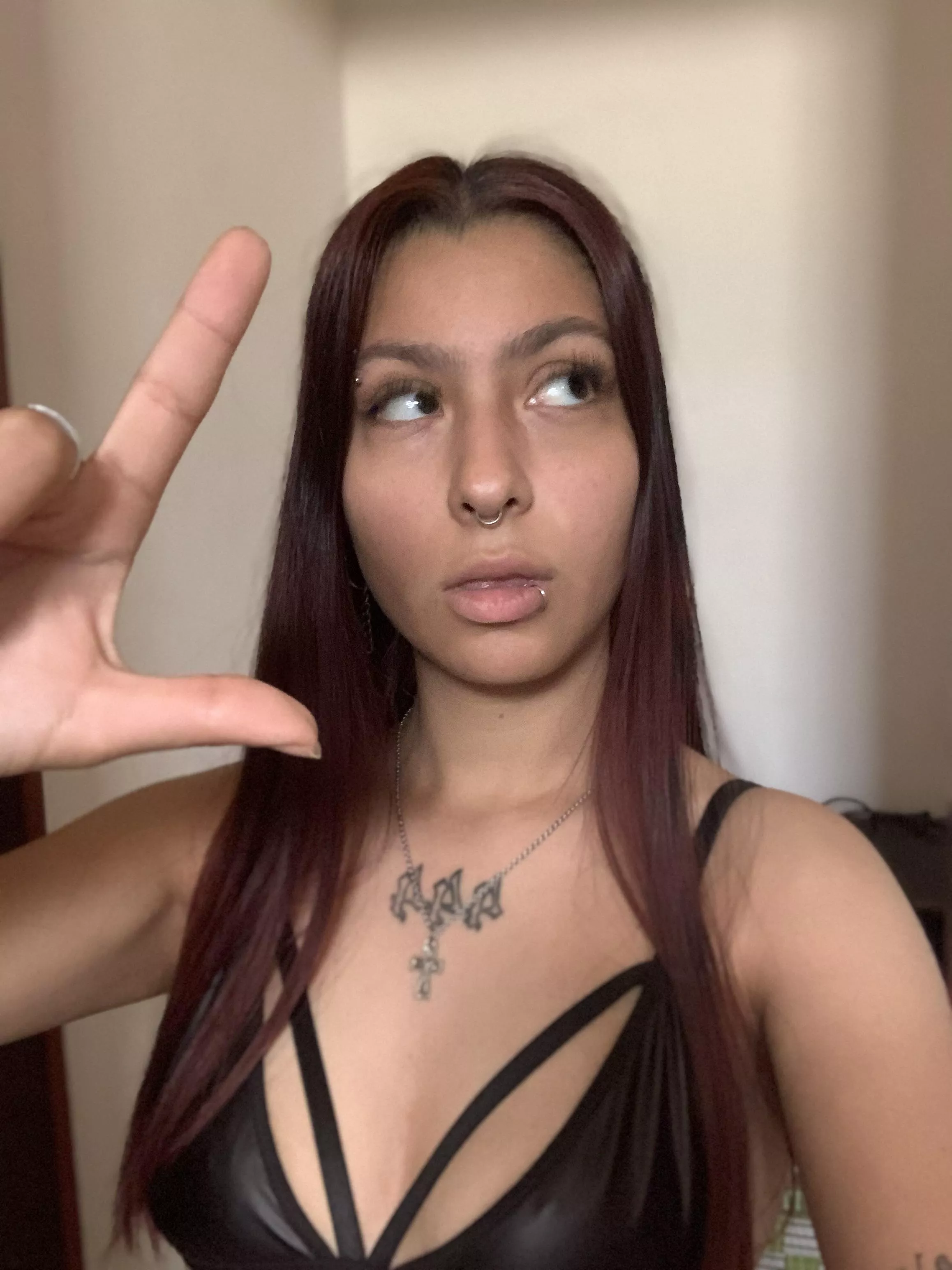 kneel before you new goddess rn ;) posted by bbykatana444