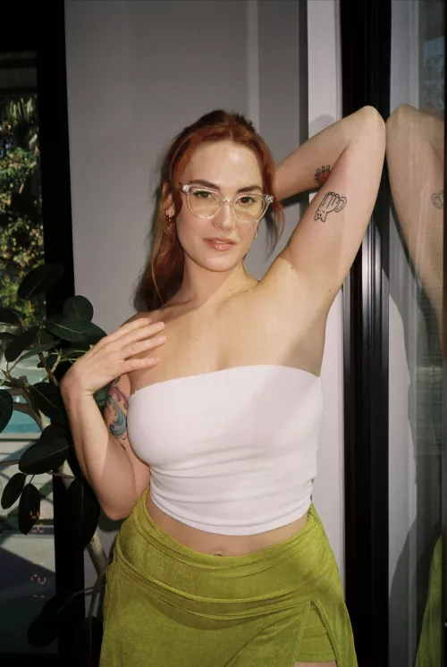 Sometimes you guys beat me to uploading here, not this time though this shoot is brand spankin new by defnotsiri